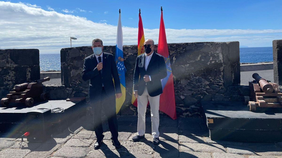 Acto institucional celebrado en el Castillo de Santa Cruz de La Palma.