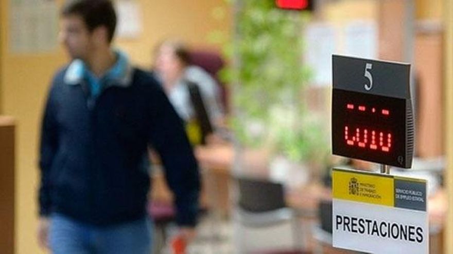 Sevilla.-Paro.-UGT cree que no habrá recuperación económica "mientras no se controle" la pandemia