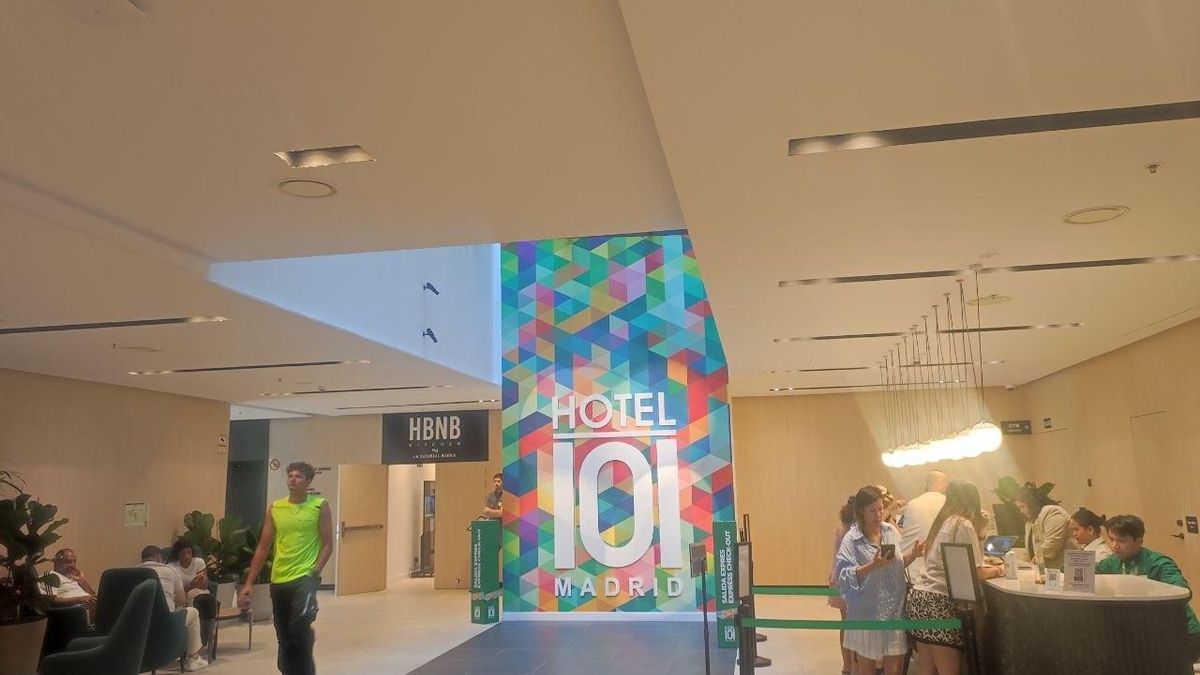 Recibidor del Hotel 101, en Valdebebas.