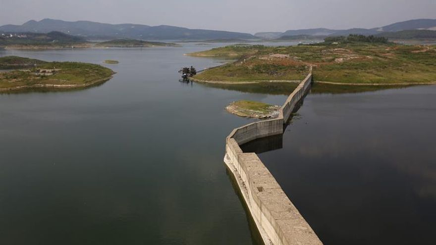 China planea prohibir totalmente la pesca en el Yangtsé en el 2020