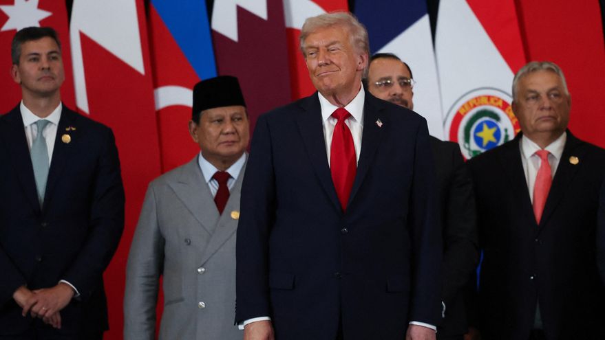 Bienvenido Mr. Trump: de 'cumbre de paz' por Gaza a besamanos planetario (Sánchez incluido)