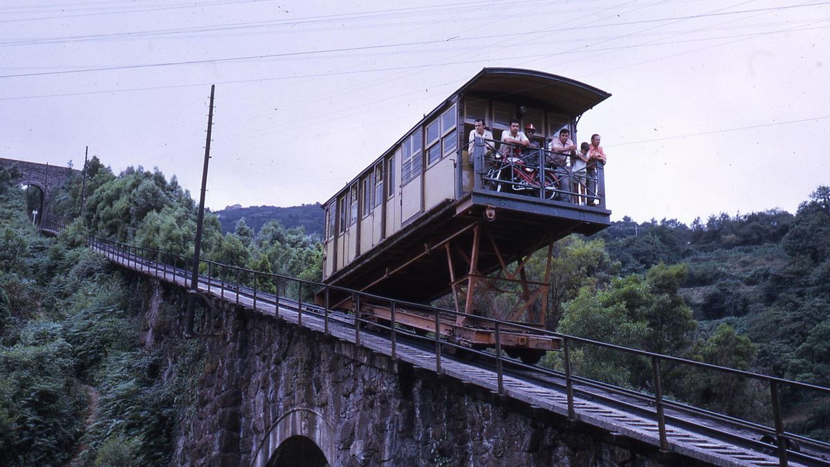 El funicular de Larreineta, en una imagen histórica