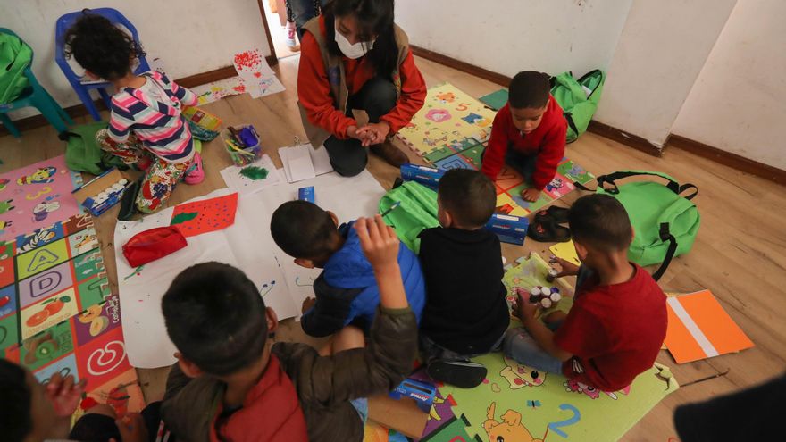 Educación, una difícil desafío para niños venezolanos en Colombia, Ecuador y Perú