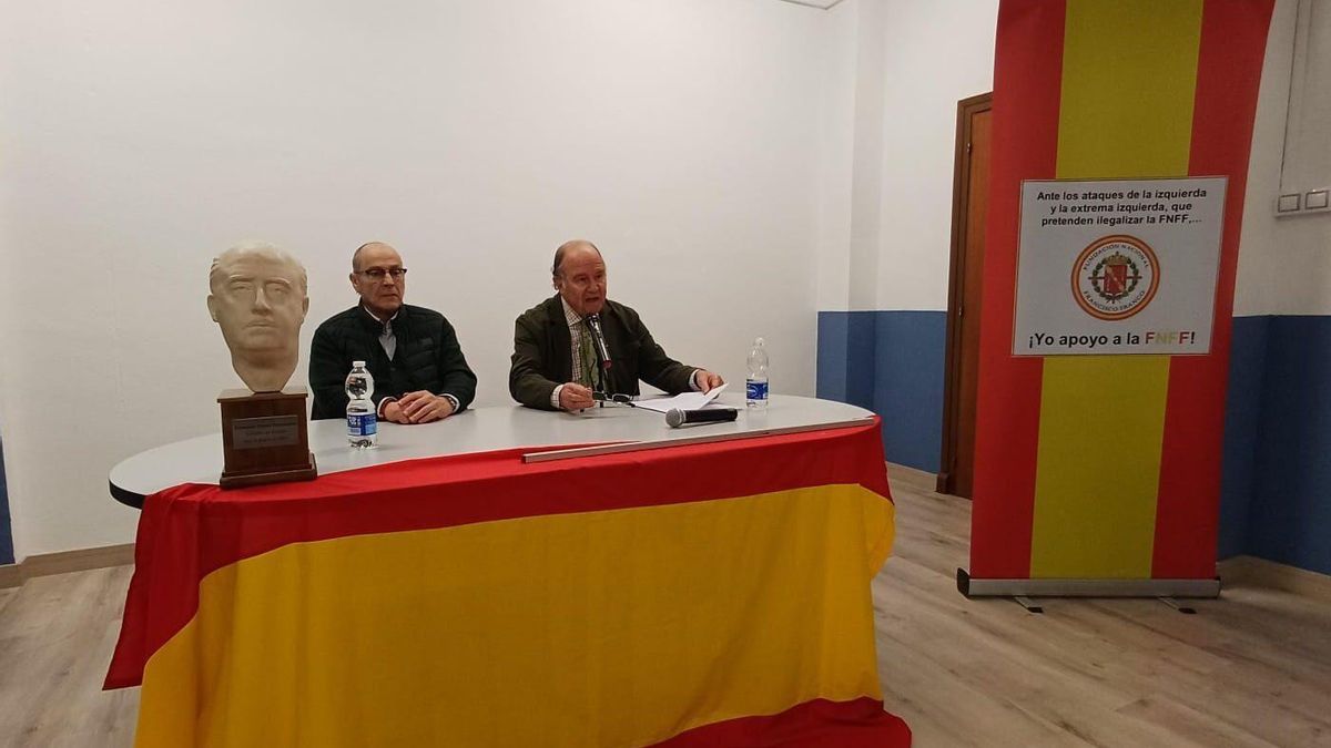 Piden la dimisión de la directora de un colegio concertado de Zaragoza en el que se celebró un acto franquista