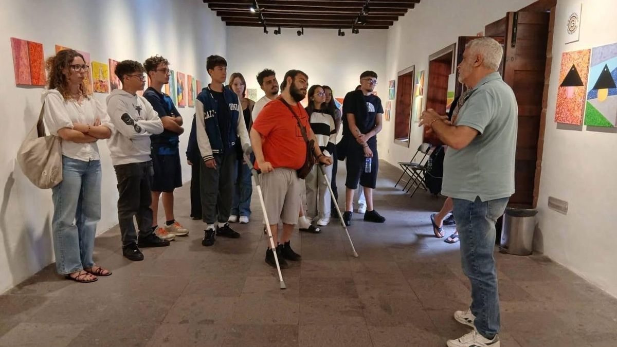 Éxito rotundo de ‘Arte libre, arte inclusivo’: más de 200 personas visitan la exposición en el Palacio Salazar