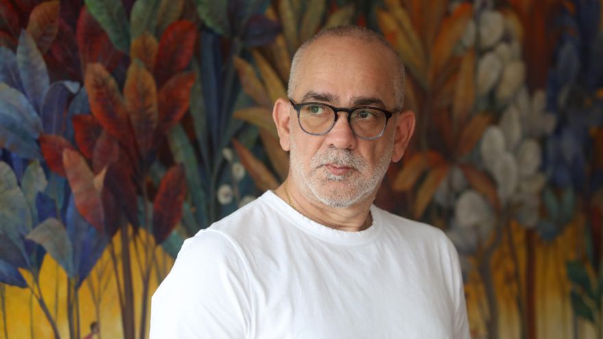 Gustavo Faverón, el escritor que agita y renueva el legado de Vargas Llosa y Bolaño: “Nos gusta creer en la venganza”