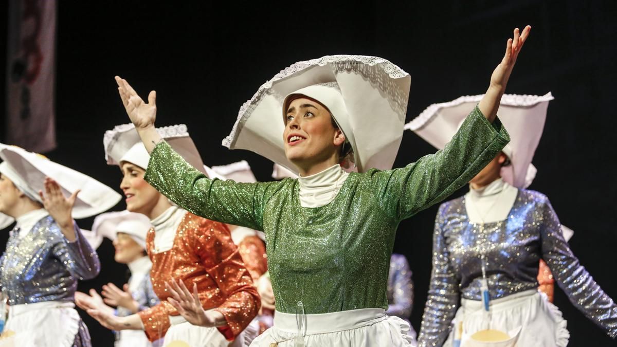 Chirigota Las que llevan mucho tiempo sin salir