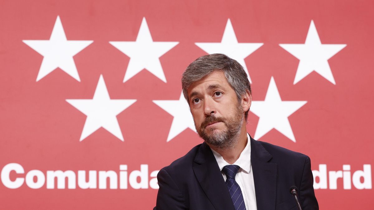 El Gobierno de Ayuso redobla sus ataques contra Óscar Puente: le llama "moroso" y "ministro con alma de influencer"