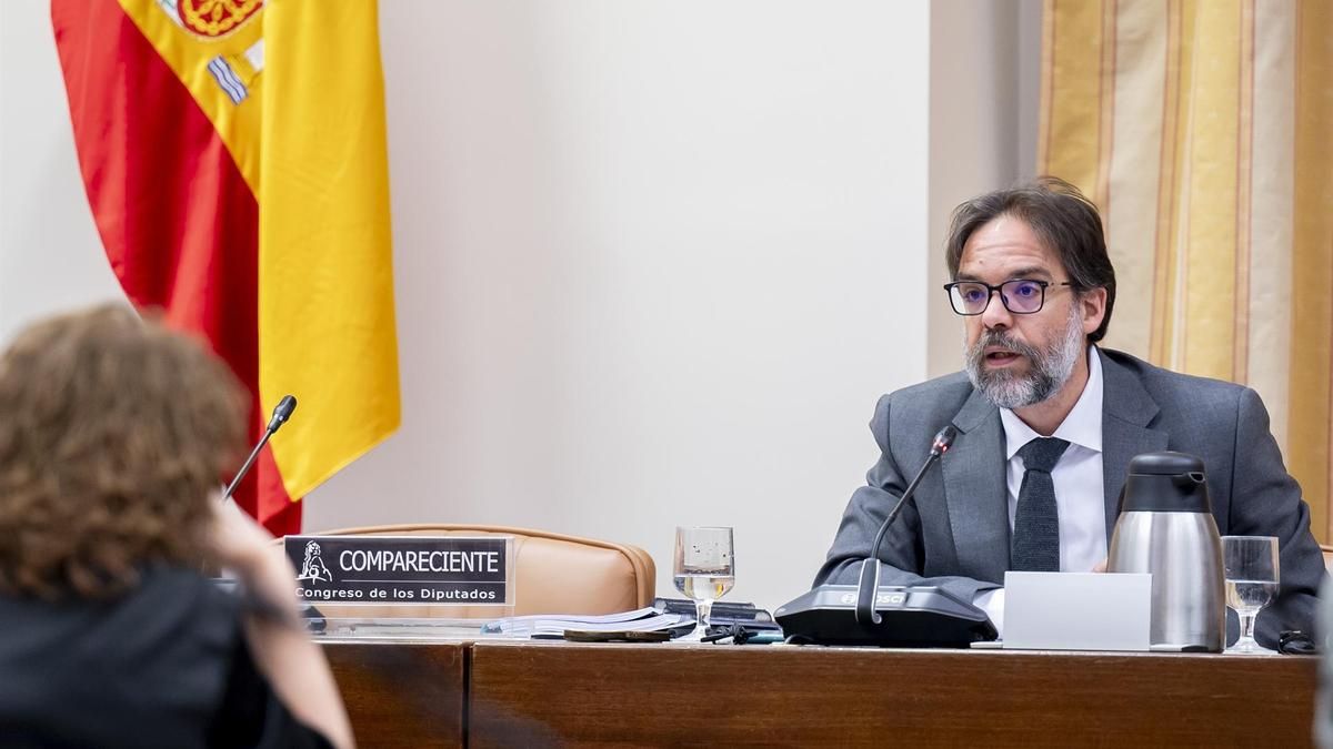 El presidente de la Entidad Pública Empresarial Renfe Operadora, Álvaro Fernández Heredia, comparece ante la Comisión de Transportes y Movilidad Sostenible | Alberto Ortega - Europa Press