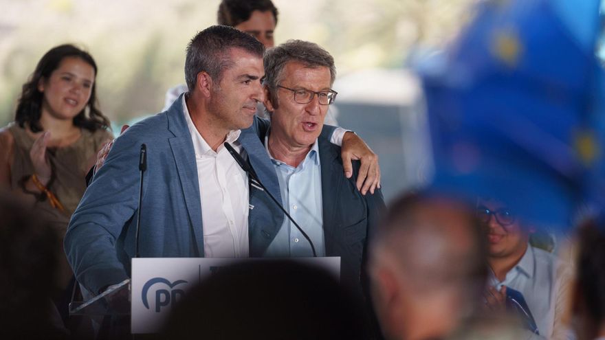 Feijóo lleva su discurso xenófobo a Tenerife y vincula la inmigración con la delincuencia y el machismo