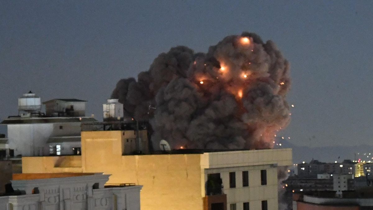 Imagen de archivo de un bombardeo sobre Teherán. Europa Press/ Shadati