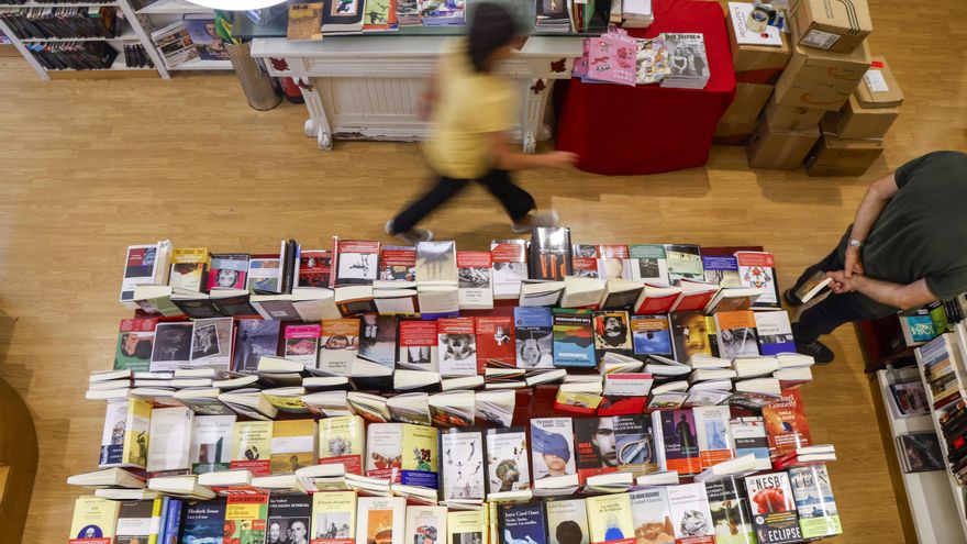 Vista general este martes de la librería Lagun de Donostia