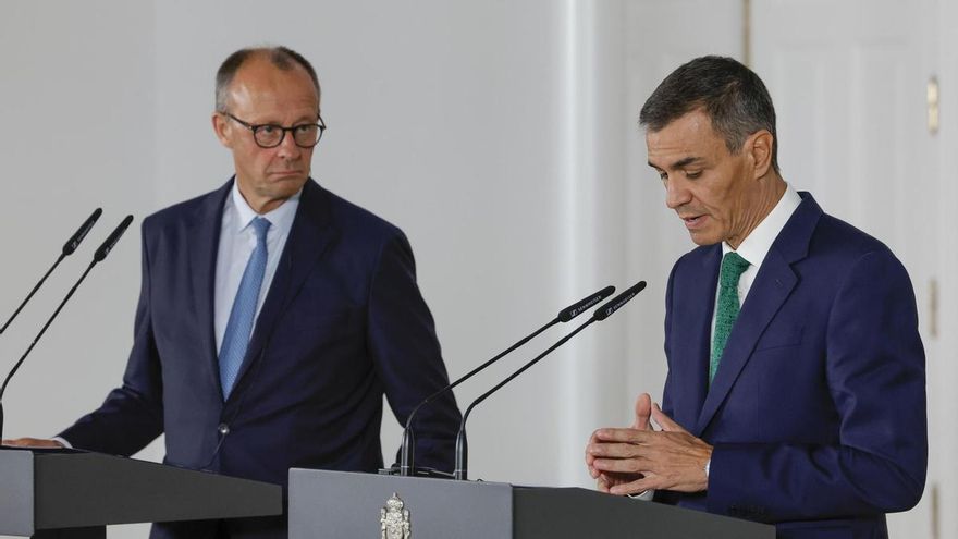 El presidente del Gobierno, Pedro Sánchez, durante la rueda de prensa junto al canciller de Alemania, Friedrich Merz.