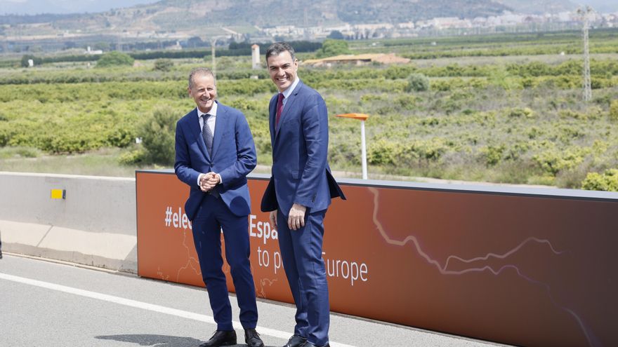 Volkswagen da el pistoletazo de salida a la gigafactoría de baterías de Sagunt, la primera de España, que estará operativa en 2026