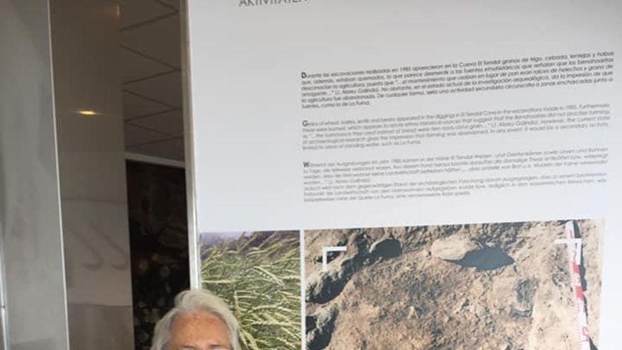 María Victoria Hernández,  en el Centro de Visitantes de El Tendal (San Andrés y Sauces)