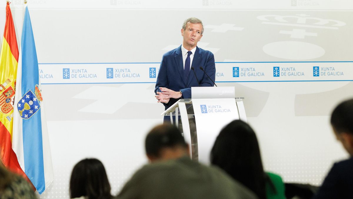 El presidente de la Xunta de Galicia, Alfonso Rueda, en la rueda de prensa posterior a la reunión semanal de su gabinete, en una imagen de archivo.