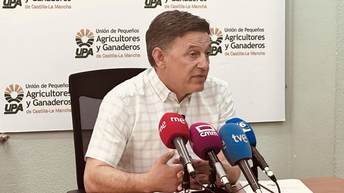 Julián Morcillo en rueda de prensa