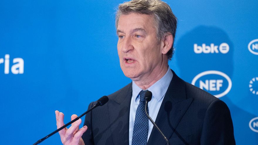El presidente del PP, Alberto Núñez Feijóo, durante un desayuno informativo de Fórum Europa, a 4 de marzo de 2026, en Bilbao, Vizcaya, País Vasco (España).