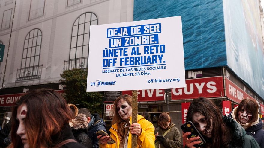 La mayoría de la audiencia se informa en redes sociales y cada vez desconfía más de las noticias