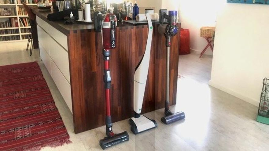 Prueba de uso: 3 aspiradoras de escoba sin cable de nivel medio alto
