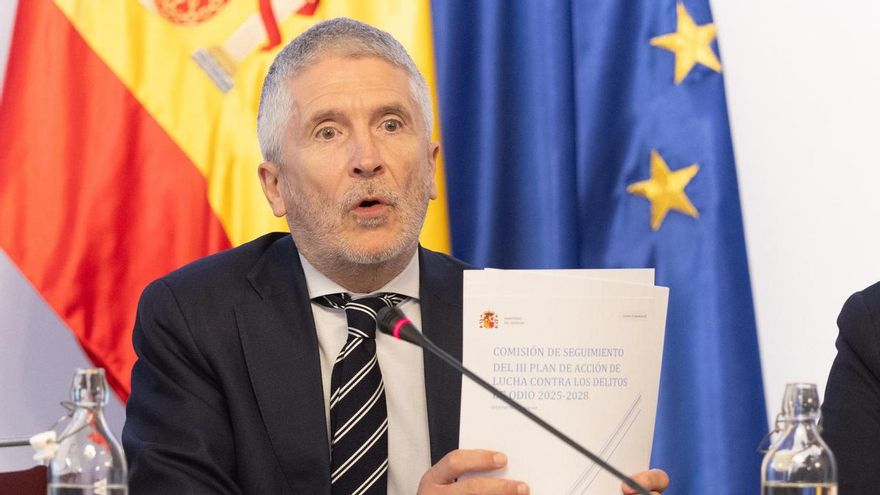 Interior fija como "objetivos prioritarios" a los grupos racistas ligados a la extrema derecha