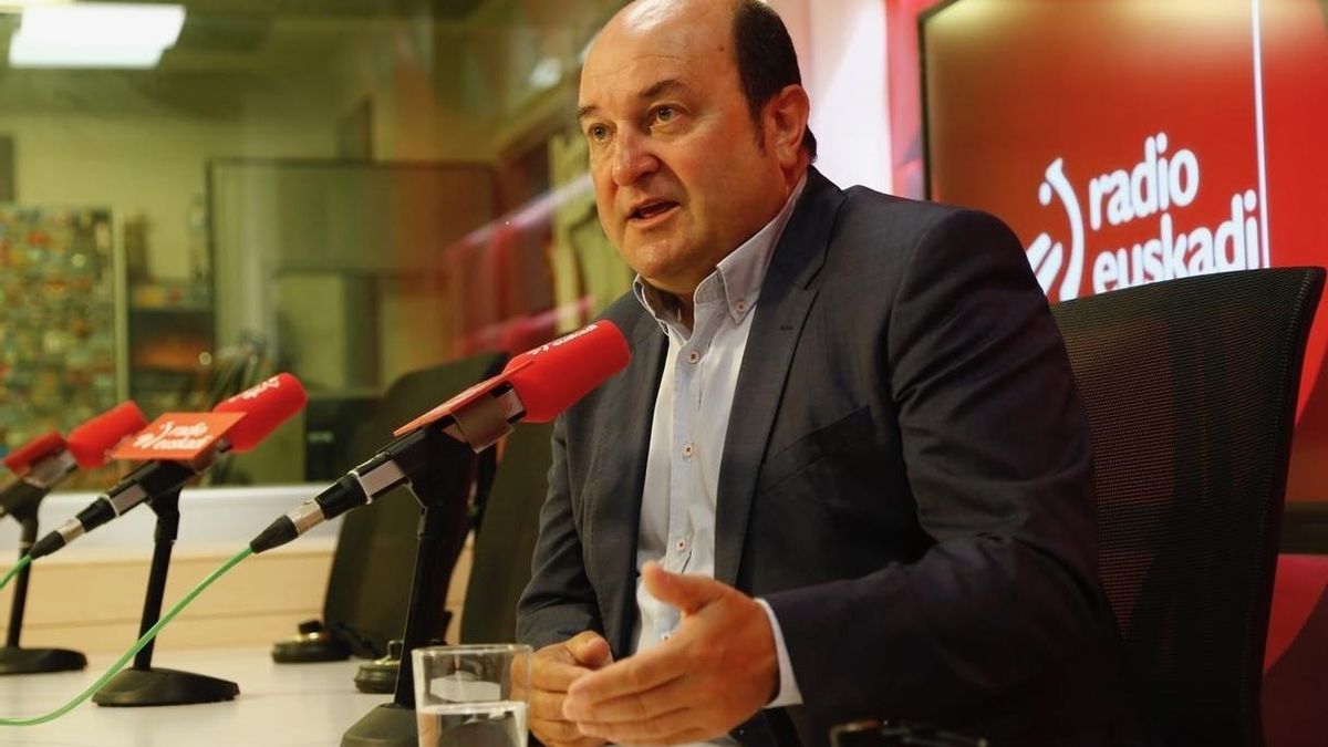 Ortuzar (PNV) defiende la "honestidad" de Darpón y asegura que los vascos pueden tener "confianza" en las OPE en Euskadi