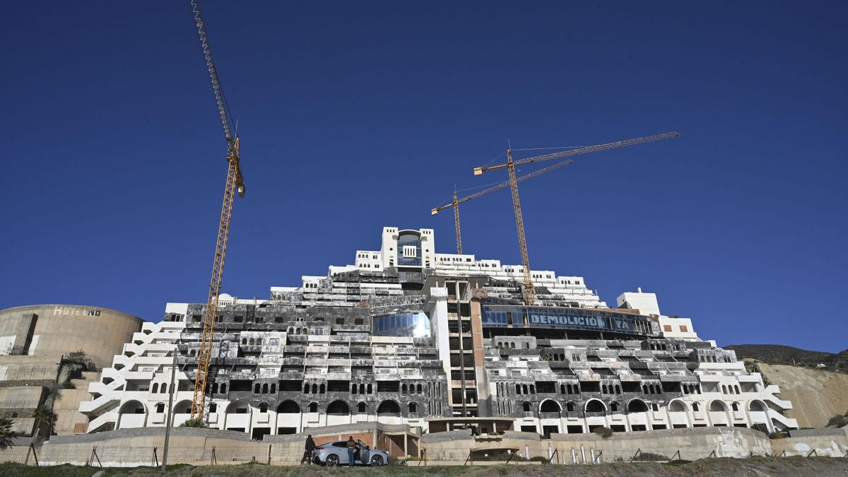 Fotografía de archivo del hotel El Algarrobico de Carboneras (Almería). EFE/ Carlos Barba