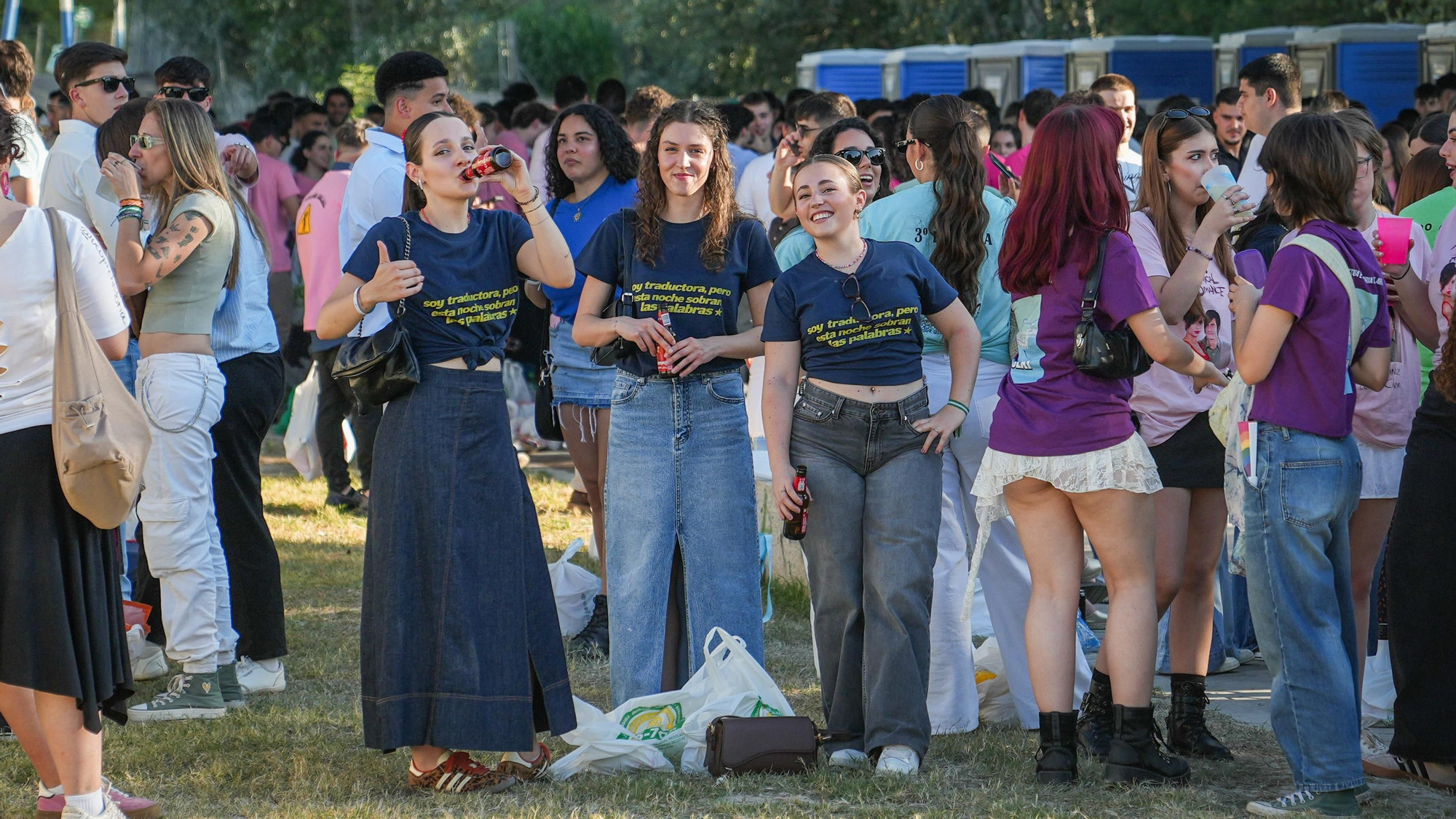 El macrobotellón de Miraflores en el Miércoles de Feria