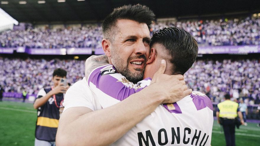 El entrenador del Real Valladolid denuncia insultos racistas: "Sufrí lo de sudaca, vete para Uruguay"