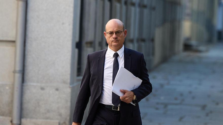 El abogado de Víctor de Aldama, José Antonio Choclán, a su llegada a una de las sesiones en el Tribunal Supremo.