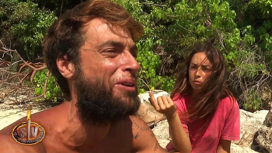 Montoya llora en 'Supervivientes' reclamando la atención de sus compañeros: "No se interesa nadie por mí"