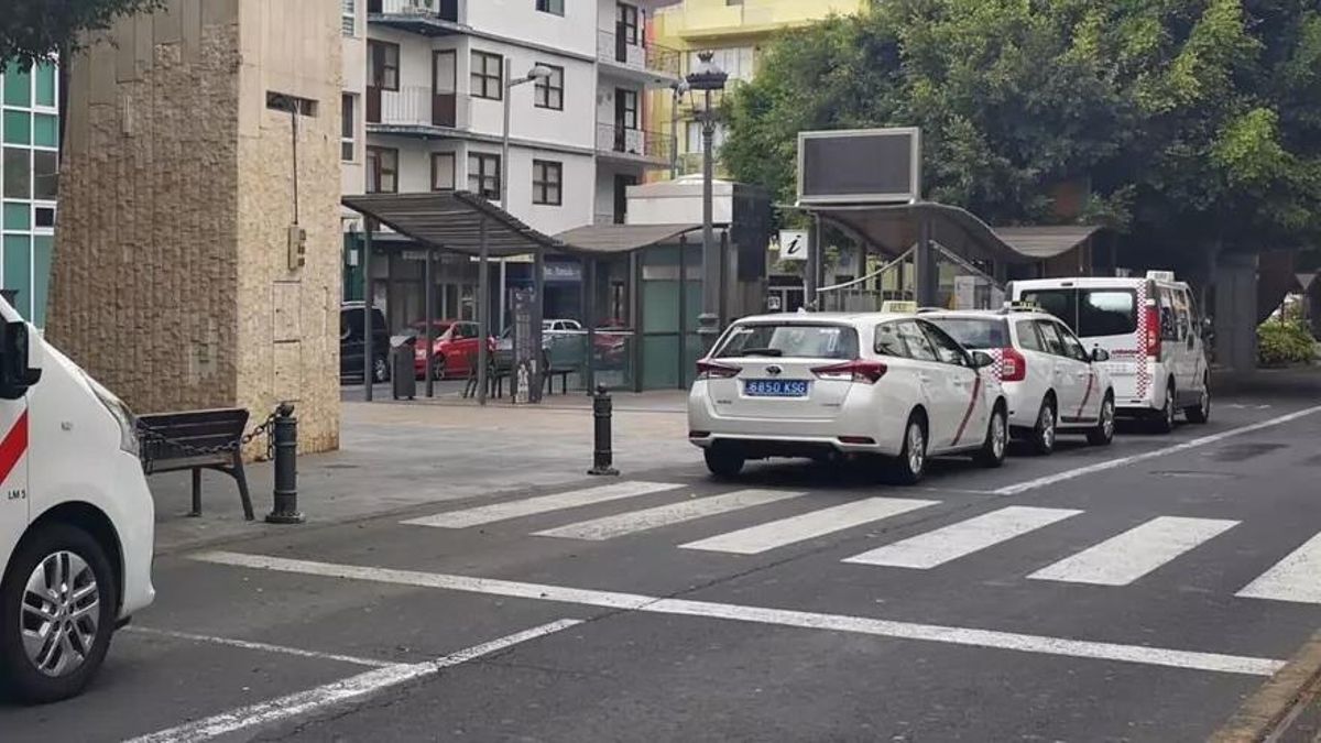 El Cabildo  convoca ayudas para adquirir taxis eléctricos e híbridos