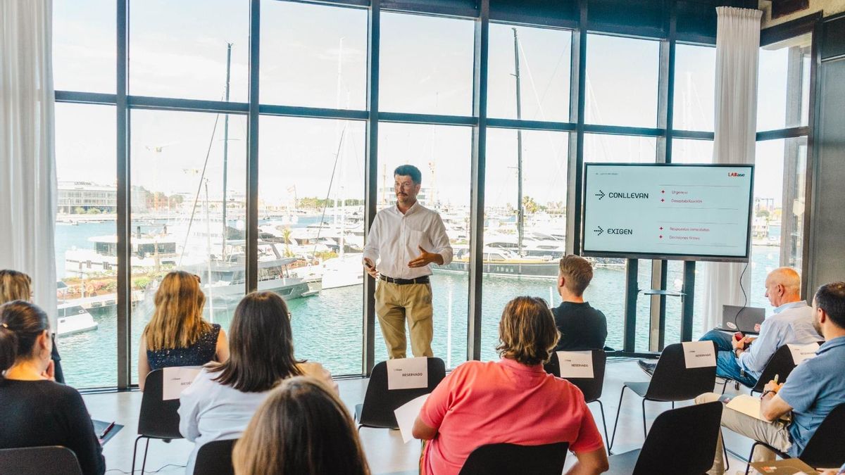 LaBase y elDiario.es analizarán en València las claves estratégicas hacia las elecciones de 2027