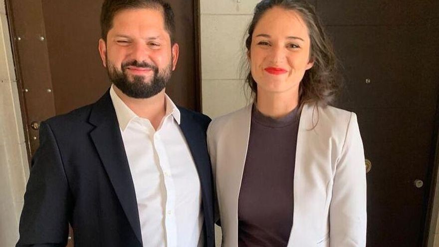 Chile: Irina Karamanos, pareja de Gabriel Boric, asumirá como primera dama pero "reformulará" el cargo