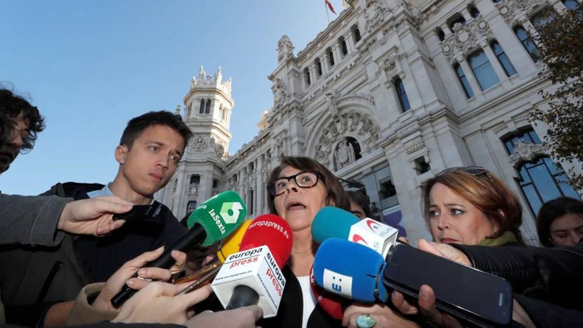 El candidato de Más País, Iñigo Errejón, y la concejala de Más Madrid y miembro de Equo, Inés Sabanés.