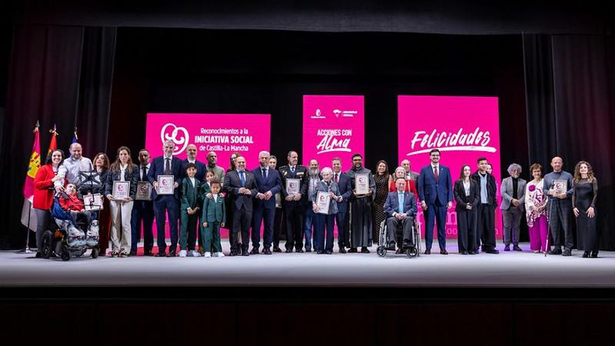 Castilla-La Mancha reconoce a 17 personas y entidades por "su aportación a la solidaridad, inclusión y cohesión social"