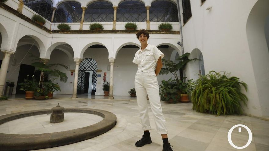 La artista floral Kokon.