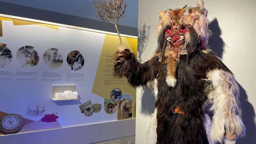 Acehúche inaugura su Centro de Interpretación del Queso y Carantoñas