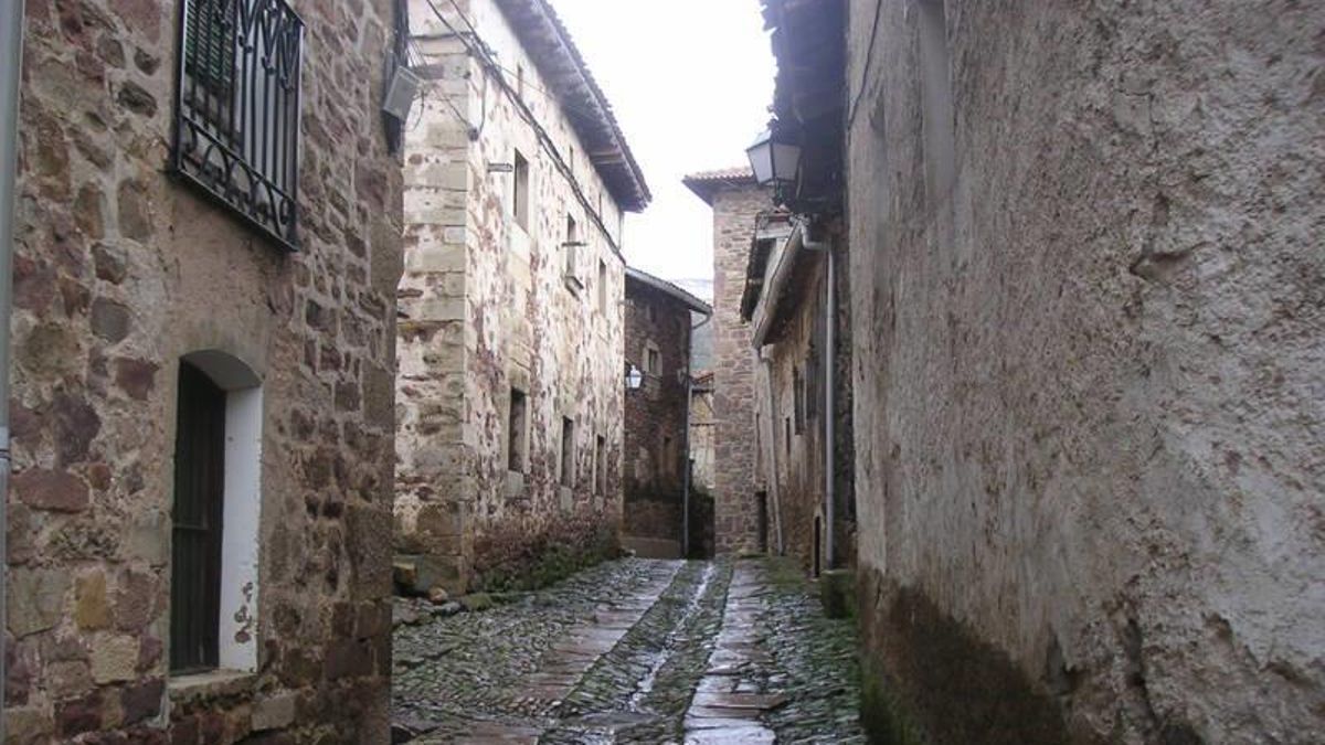 Vista de una de las calles de Viniegra de Arriba