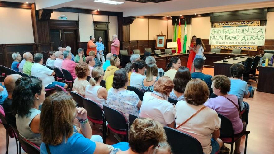 Nueve municipios de la Sierra Sur de Sevilla protestan al unísono contra el "deterioro" de la atención primaria