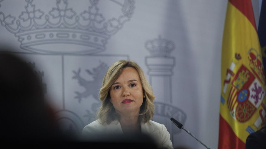Pilar Alegría durante la rueda de prensa posterior a la reunión del Consejo de Ministros este martes en el complejo del Palacio de la Moncloa.
