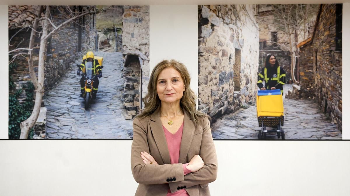 Olga García, Correos: "El voto por correo es igual de garantista que en urna, va cerrado y tiene videovigilancia"