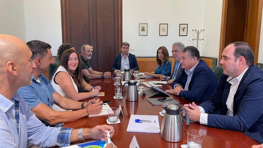 El Gobierno andaluz negocia con los sindicatos consolidar los contratos del Infoca durante los 12 meses del año