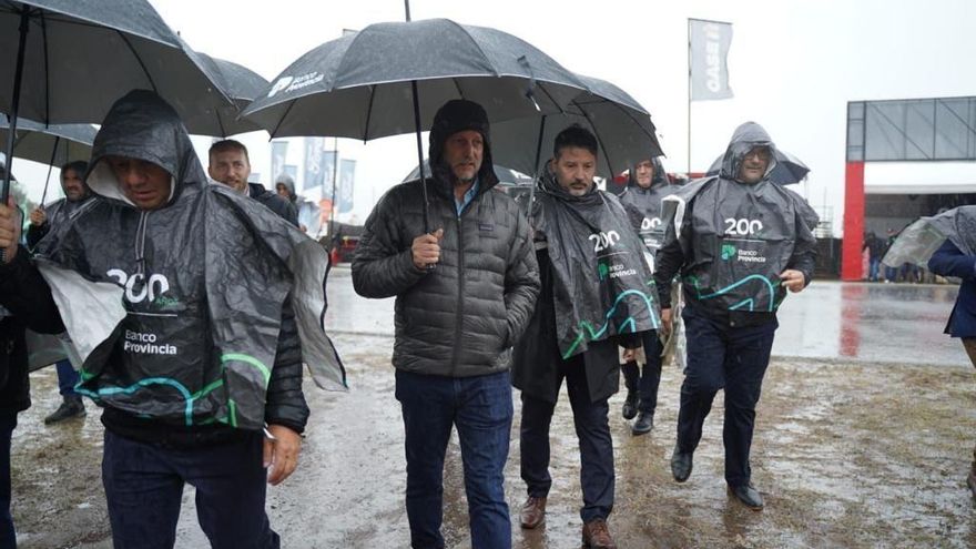 Martín Insaurralde con Gustavo Menéndez en ExpoAgro