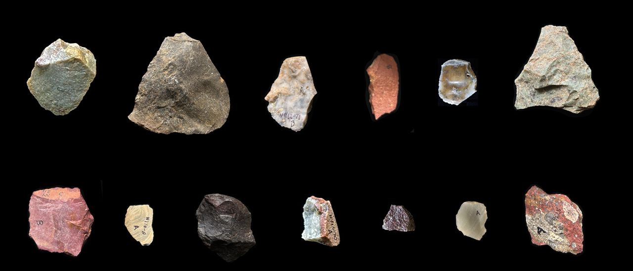 Herramientas de piedra olduvayenses fabricadas a partir de una variedad de materias primas procedentes de más de seis millas de distancia de donde fueron encontradas en el suroeste de Kenia