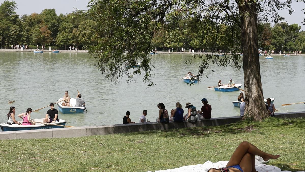 Último día de calor intenso esta semana en Madrid: miércoles con aviso amarillo y máximas de hasta 37 grados