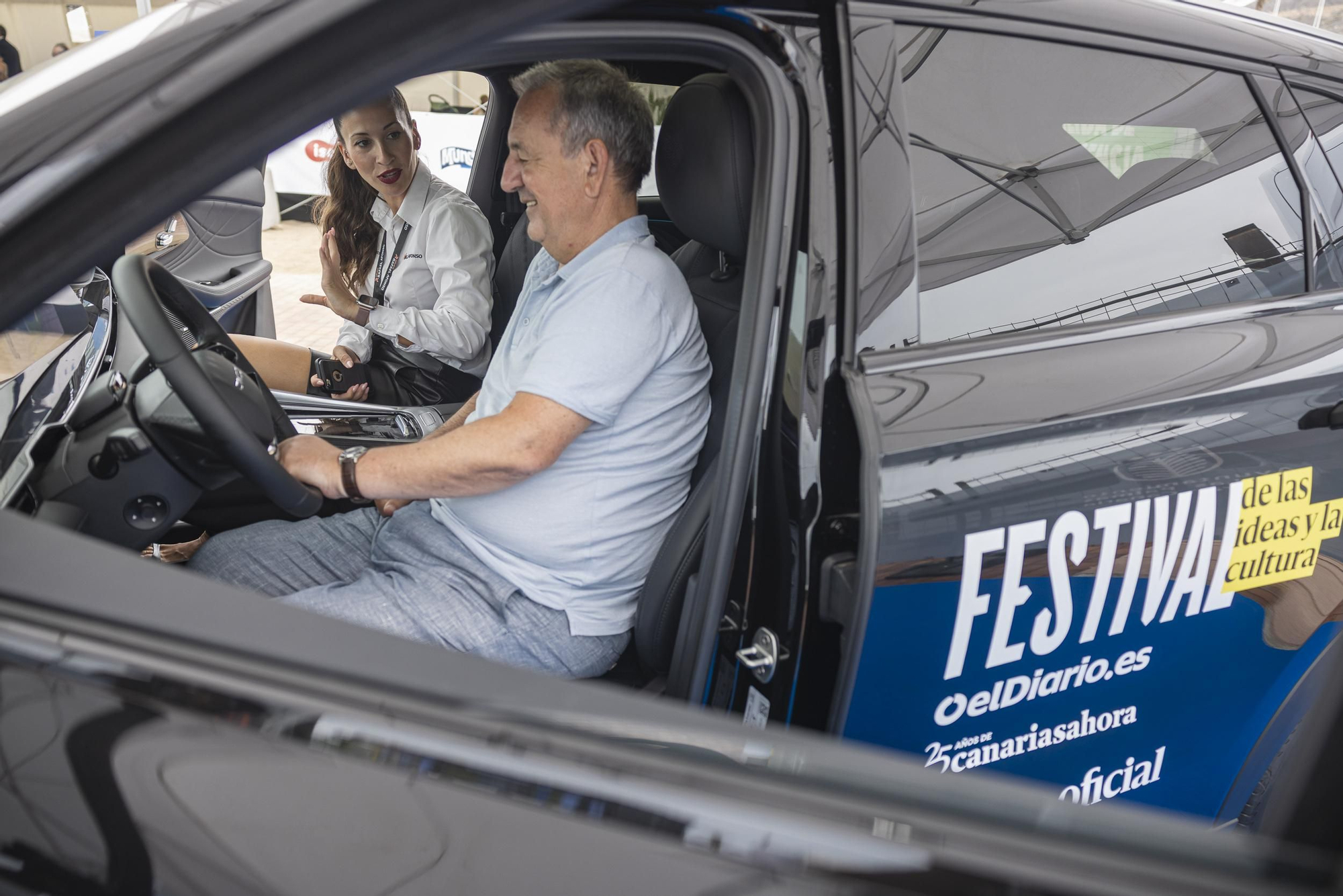 Detalle del coche oficial del FIC 2025