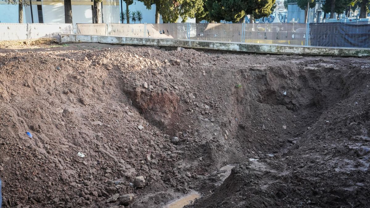 Parte de la fosa de Virgen de los Dolores queda por tapar, cuando las lluvias permitan realizar ese trabajo.