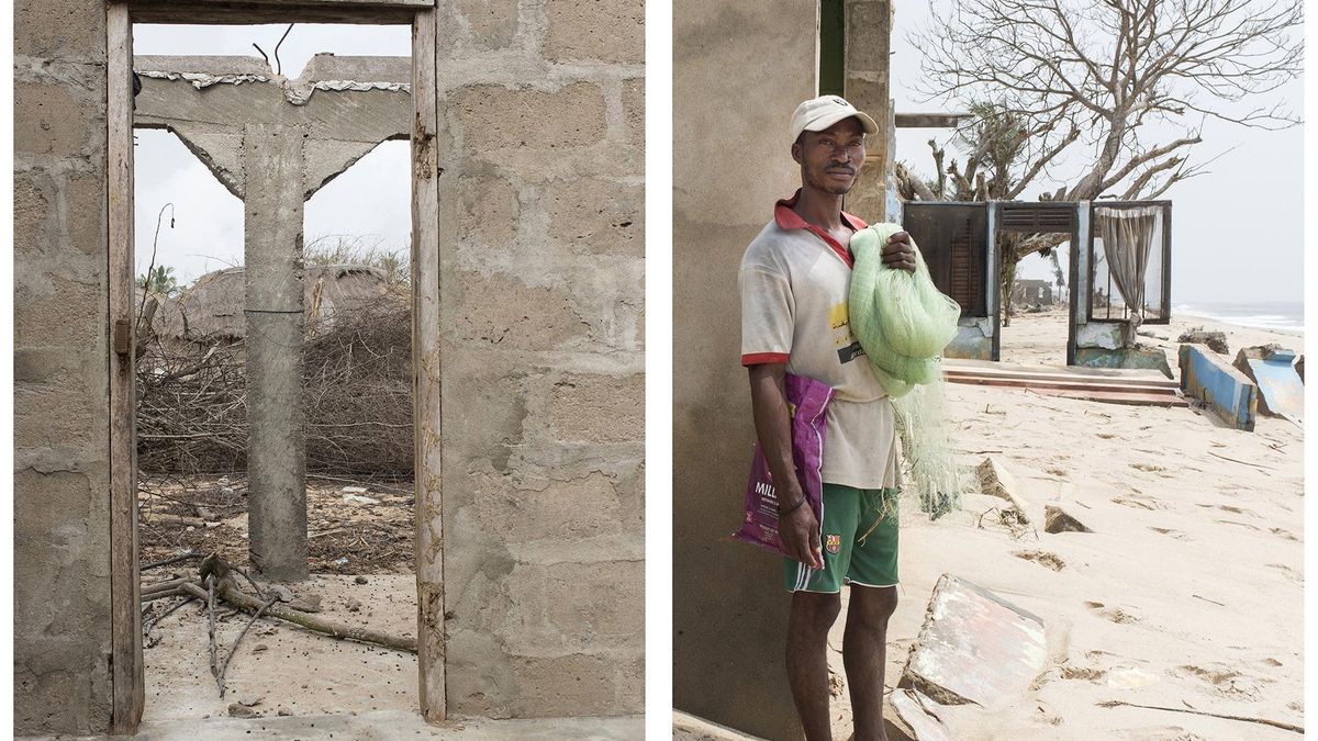 Jakob Makafui de 30 años, en una esquina de su casa antes de salir a pescar