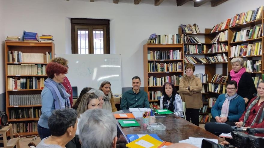 Pedro Sánchez visita por sorpresa un pueblo de Toledo